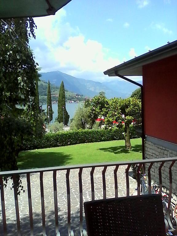 Villa Leilani B&B サーレ・マラジーノ エクステリア 写真